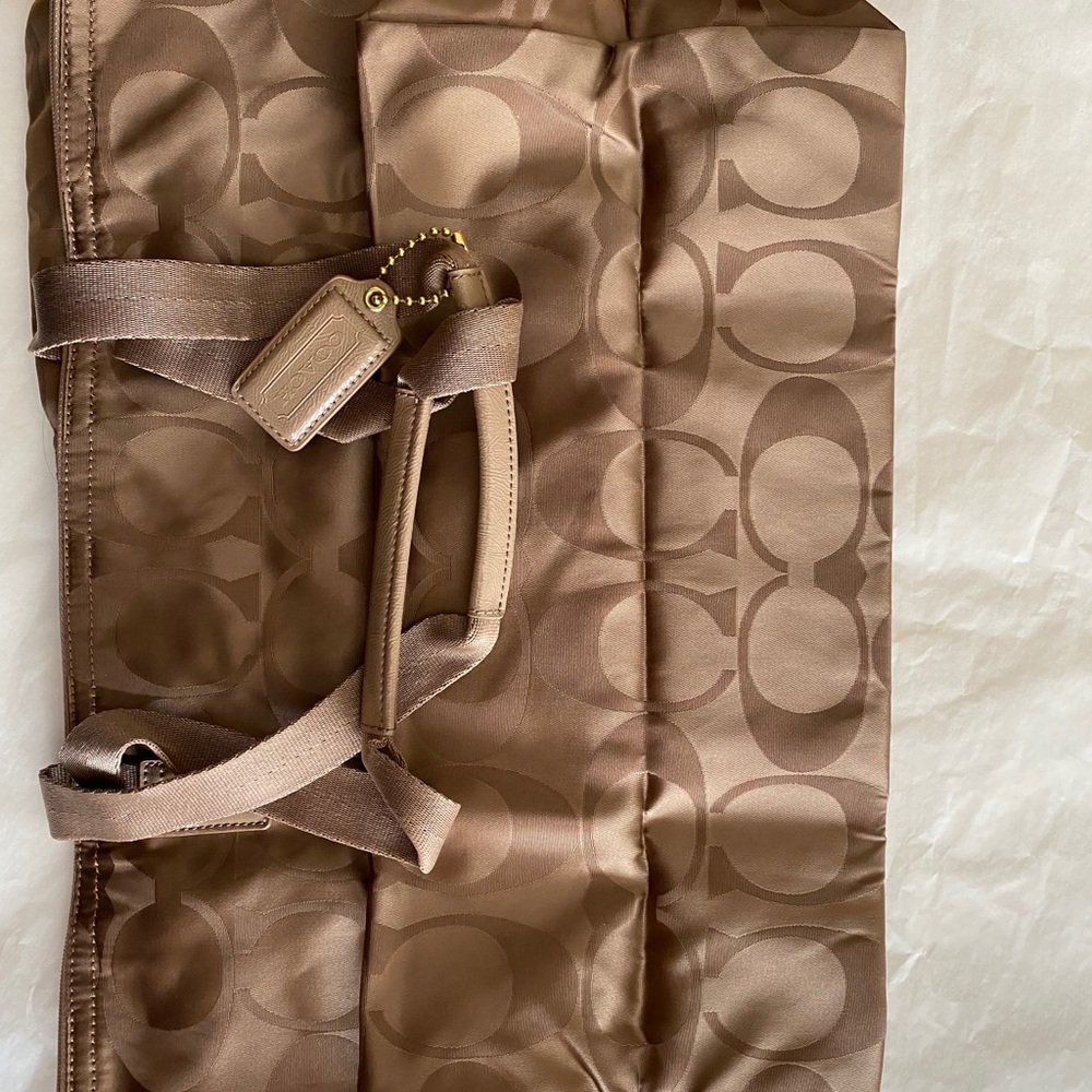 COACH WEEKENDER TOTE TRAVEL SHOULDER CARRY ALL TAN - Picture 3 of 5